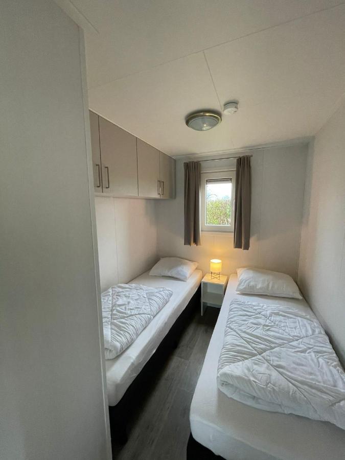 Chalet Op Gezellige Familiecamping Bij Zee Kamperland Zewnętrze zdjęcie